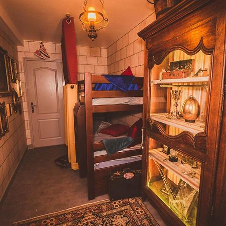 Repaire Du Sorcier Un Apartement Magique トロワ エクステリア 写真