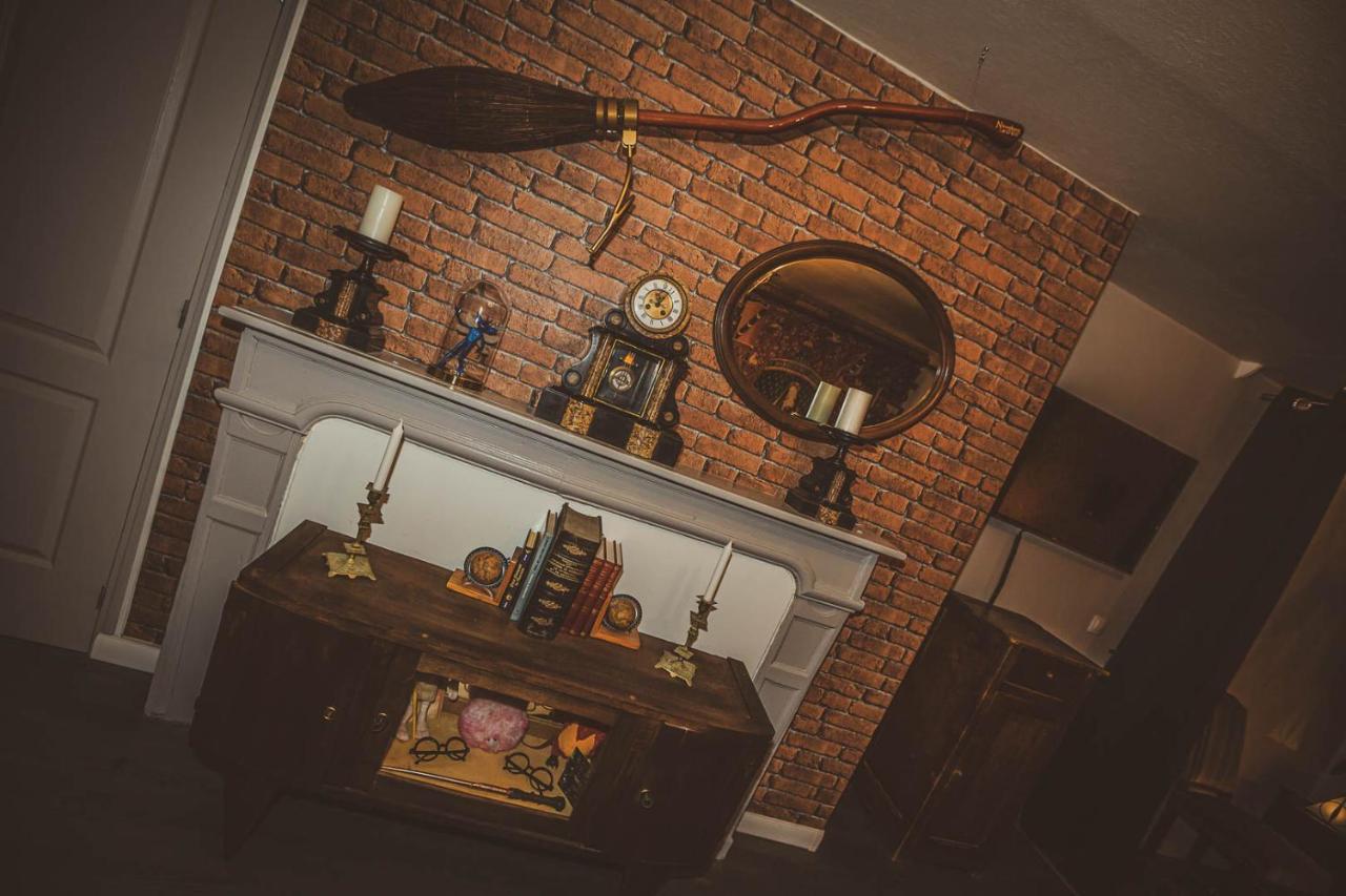 Repaire Du Sorcier Un Apartement Magique トロワ エクステリア 写真