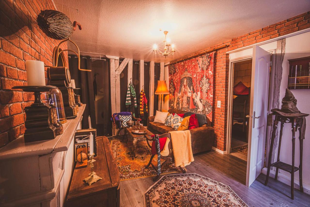 Repaire Du Sorcier Un Apartement Magique トロワ エクステリア 写真